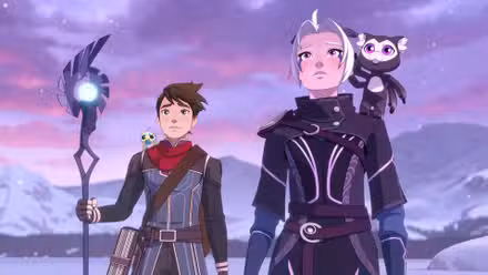 Dos personas están juntas y parecen asustadas en el episodio 9 de la temporada 6 de The Dragon Prince.