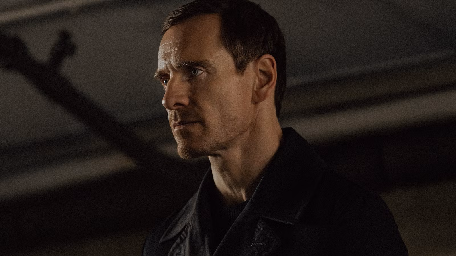 La exitosa nueva temporada de suspenso y espías de 10 capítulos de Michael Fassbender debuta con la música de Rare Rotten Tomatoes