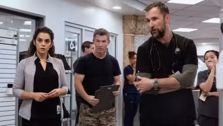 Al Hashimi, Abbot y Robby en la temporada 2 de The Pitt