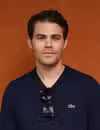 Foto de cabeza de Paul Wesley
