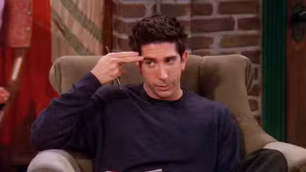 Ross sentado en Central Perk en Friends
