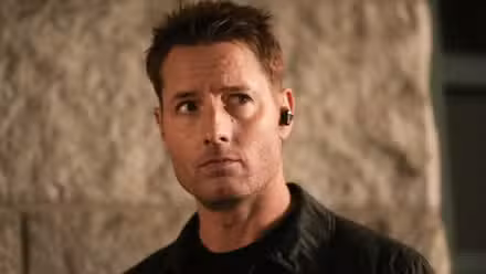 Justin Hartley como Colter Shaw en la temporada 2, episodio 13 de Tracker