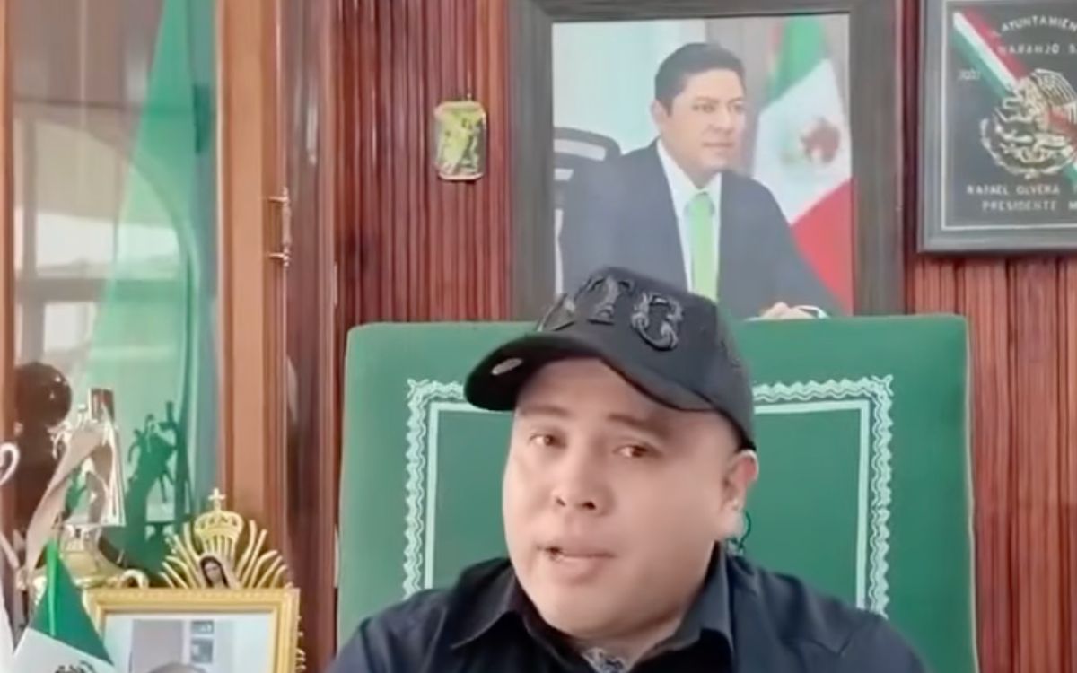 Alcalde de 'El Naranjo' invita a festejo oficial del Día del Padre con 'chicas buena onda'