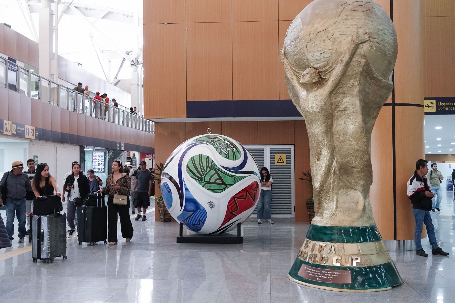 Alertan por ofertas falsas de cara al Mundial