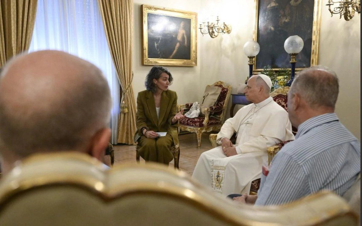 El papa se reúne con 6 víctimas de abusos en la Nunciatura de Madrid