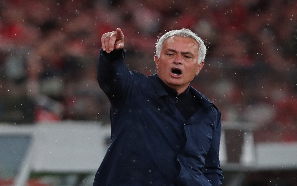 Firma José Mourinho contrato por tres temporada con Real Madrid | Video