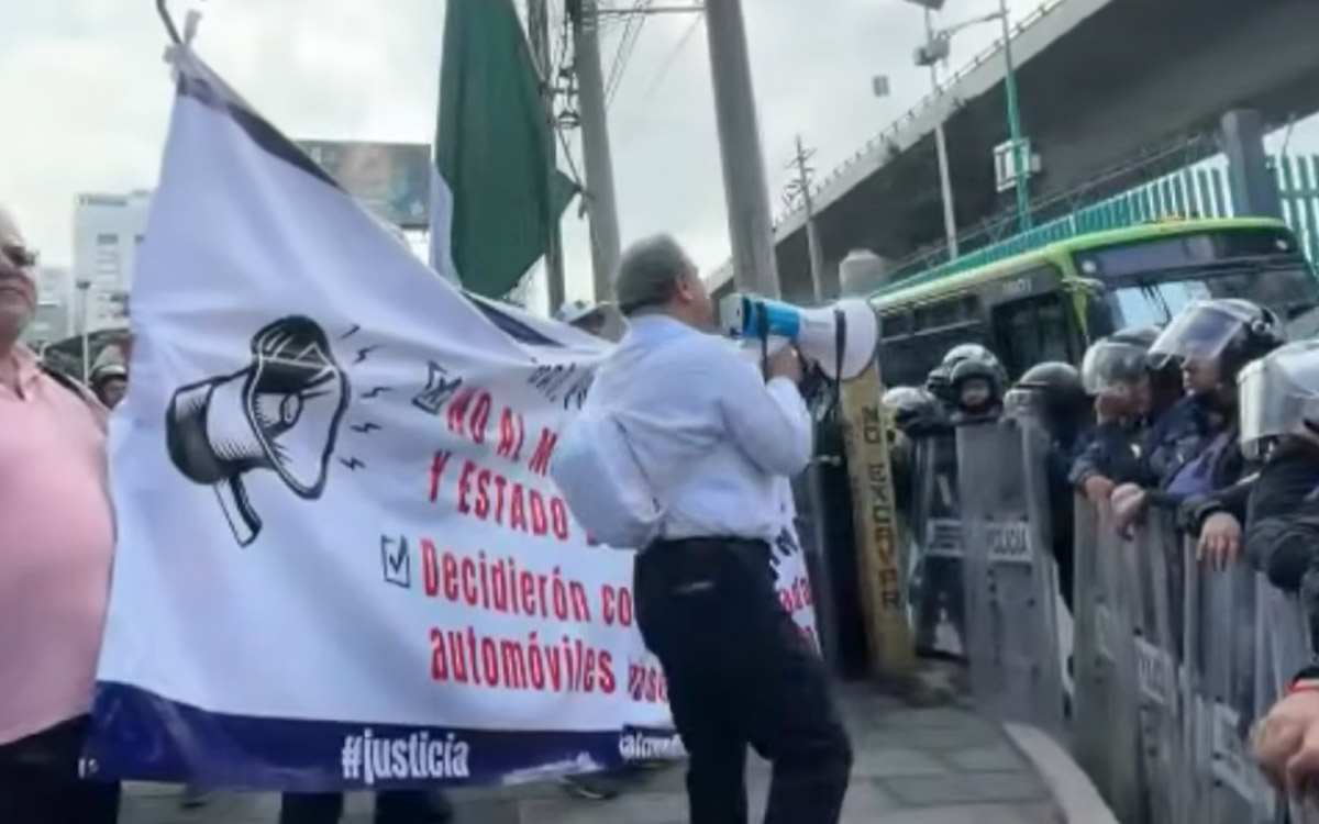 Jueces y magistrados en retiro denuncian encapsulamiento en protesta; exigen pagos pendientes