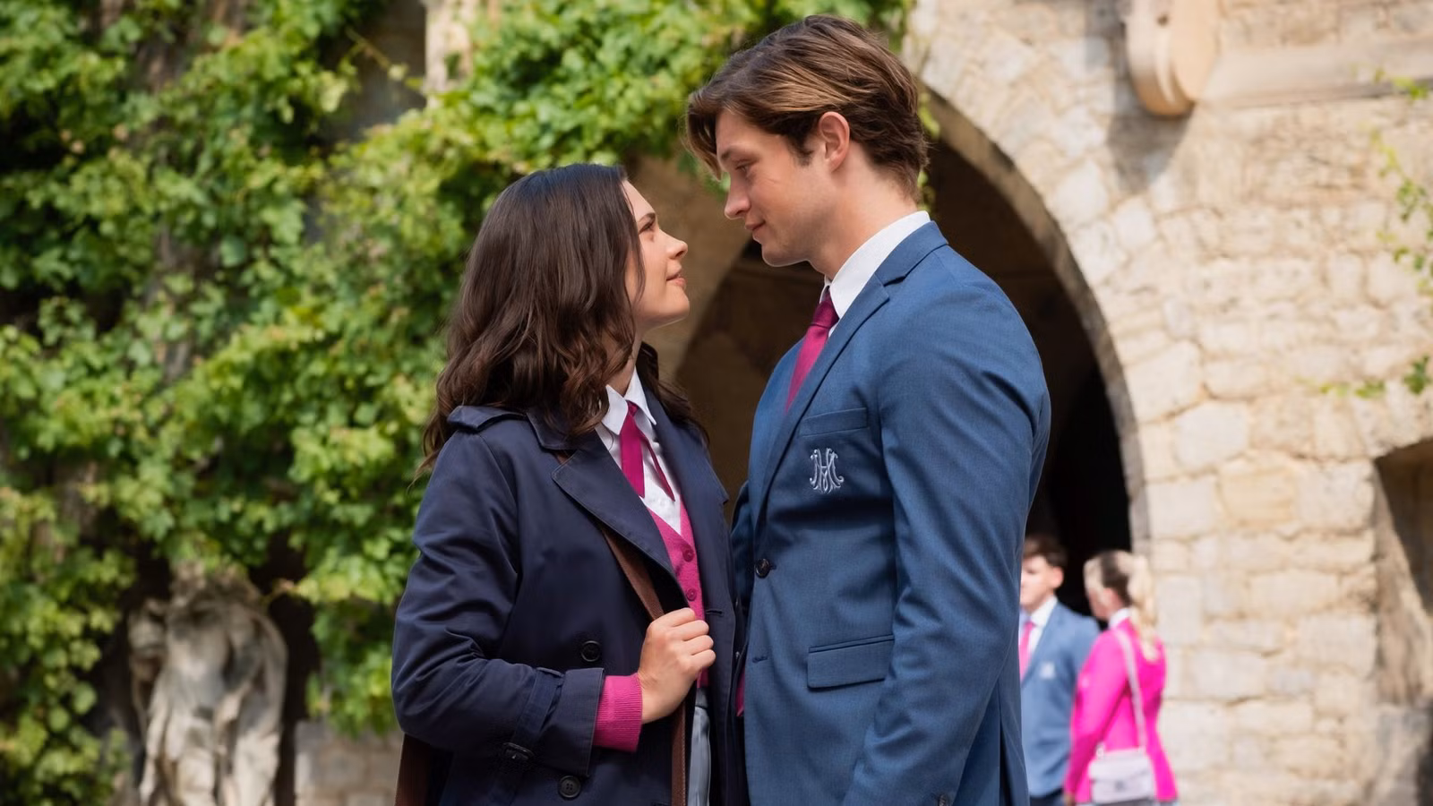 La temporada 3 de Maxton Hall de Prime Video finalmente obtiene la ventana de lanzamiento oficial