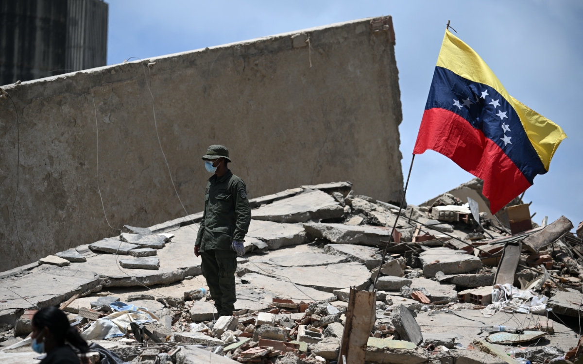 La vida se apaga tras 72 horas bajo los escombros por los devastadores terremotos en Venezuela