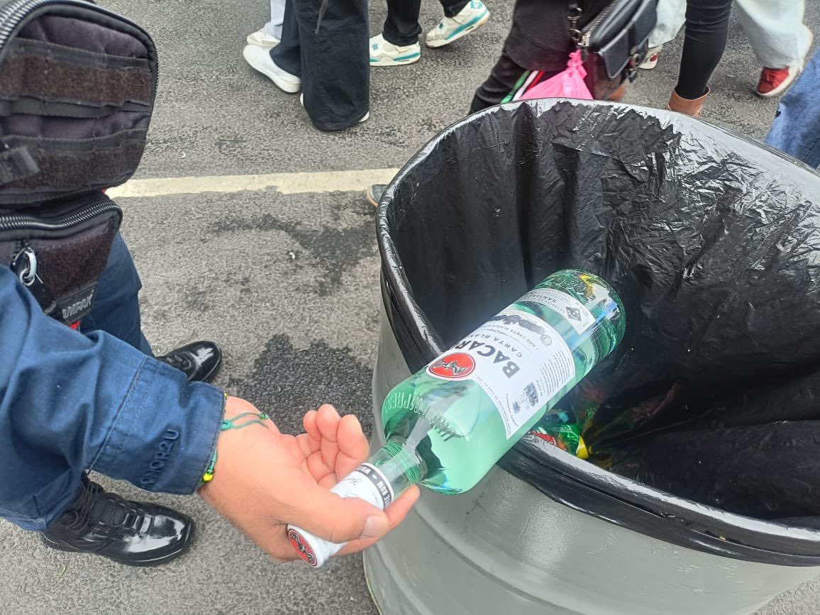 Ley Seca en CDMX: Decomisan alcohol en Fan Fest del Zócalo