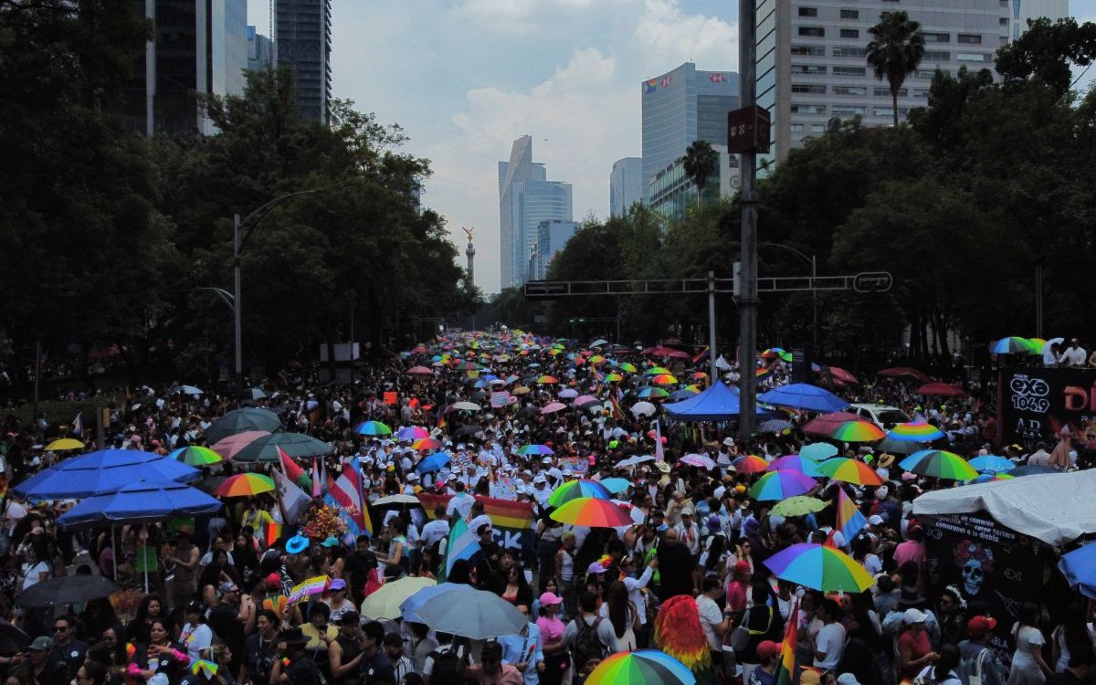 Marcha del Orgullo en México encauza la atención del Mundial hacia la igualdad y la paz