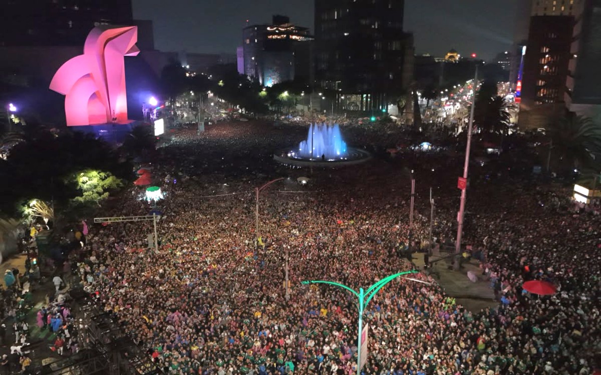 Más de un millón de personas salen a las calles de CDMX a celebrar el triunfo