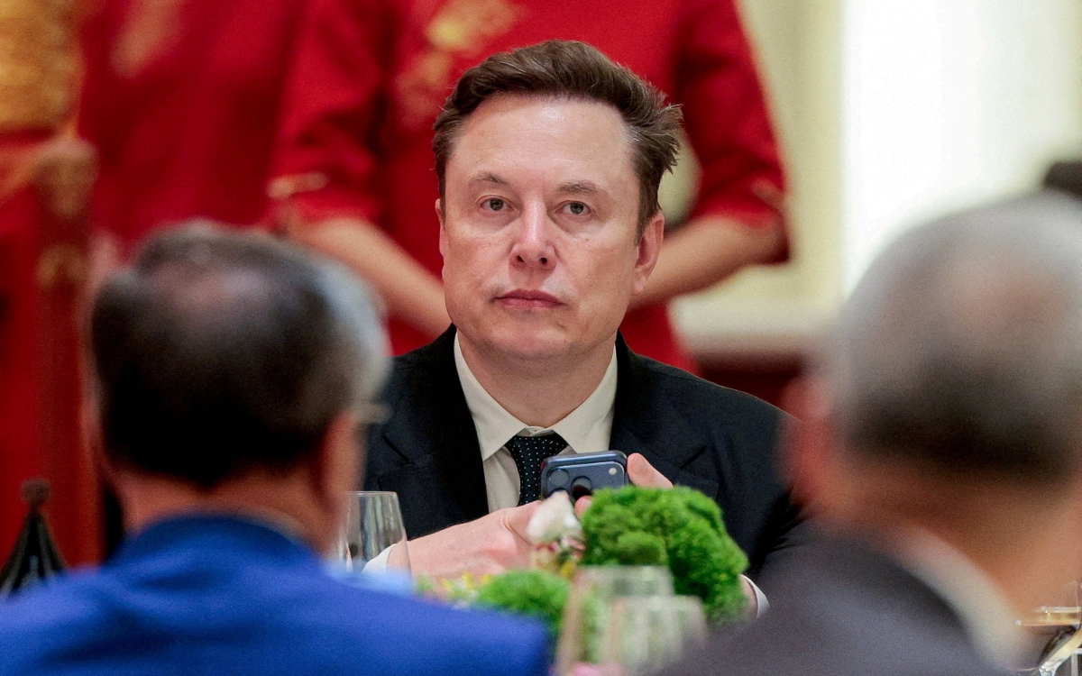 Musk se convierte en el primer billonario del mundo; se disparan las acciones de SpaceX