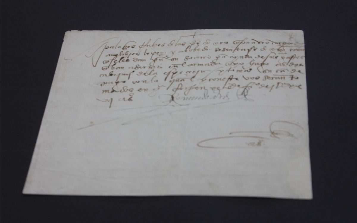 Recuperan documento firmado por Hernán Cortés de 1527; fue robado hace 30 años