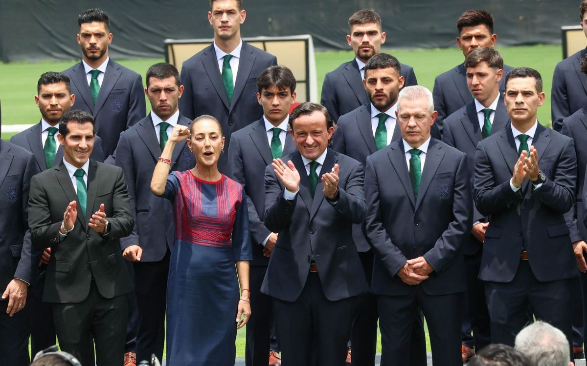 Sheinbaum abandera a la Selección Mexicana para el Mundial 2026 | Video