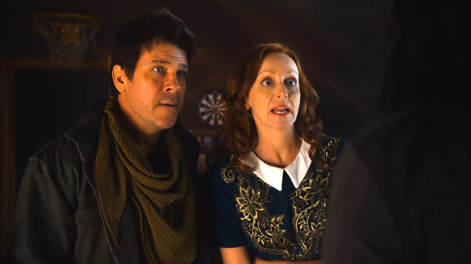 Stone y Cass regresan para luchar contra uno de los enemigos más peligrosos hasta el momento en The Librarians: The Next Chapter, tráiler de la temporada 2 [EXCLUSIVE]