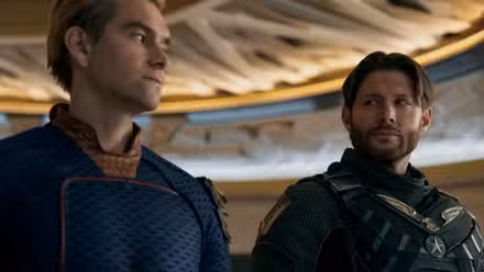 Homelander y Soldier Boy mirándose en la temporada 5 de The Boys