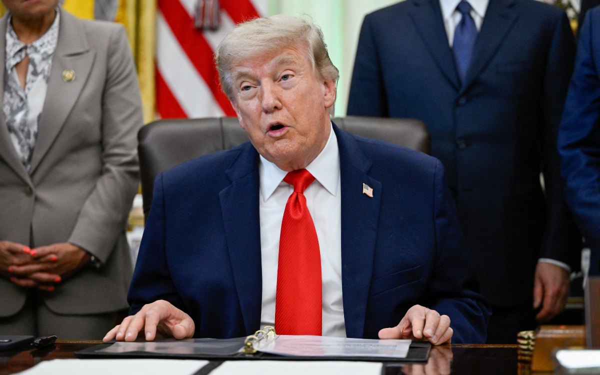 Trump afirma que alcanzó un 'gran acuerdo' de paz con Irán