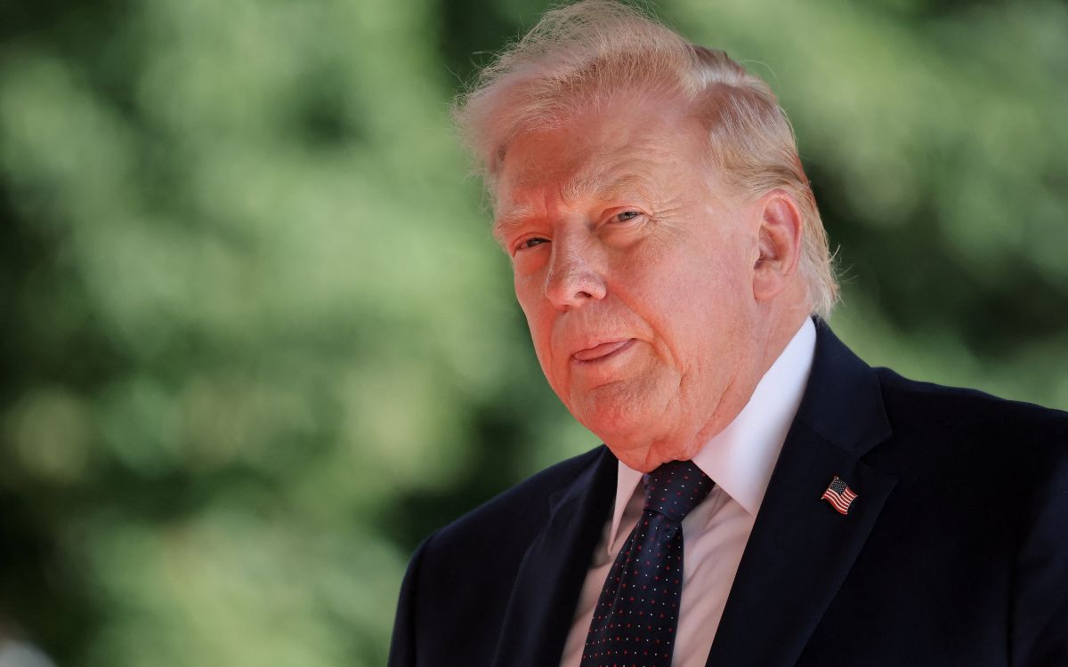 Trump afirma que el estrecho de Ormuz estará 'completamente abierto' el viernes y niega pago a Irán
