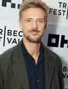 Foto de cabeza de Boyd Holbrook