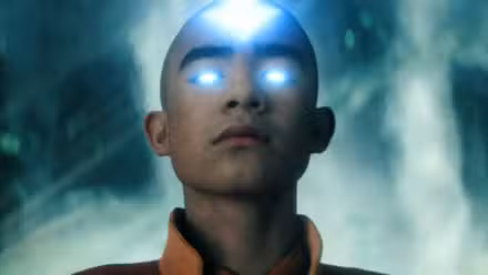 Aang en el estado Avatar en la temporada 2 de Avatar The Last Airbender de Netflix