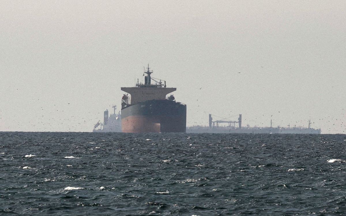 EE.UU. lanza 'potentes' bombardeos contra Irán tras ataques en el estrecho de Ormuz