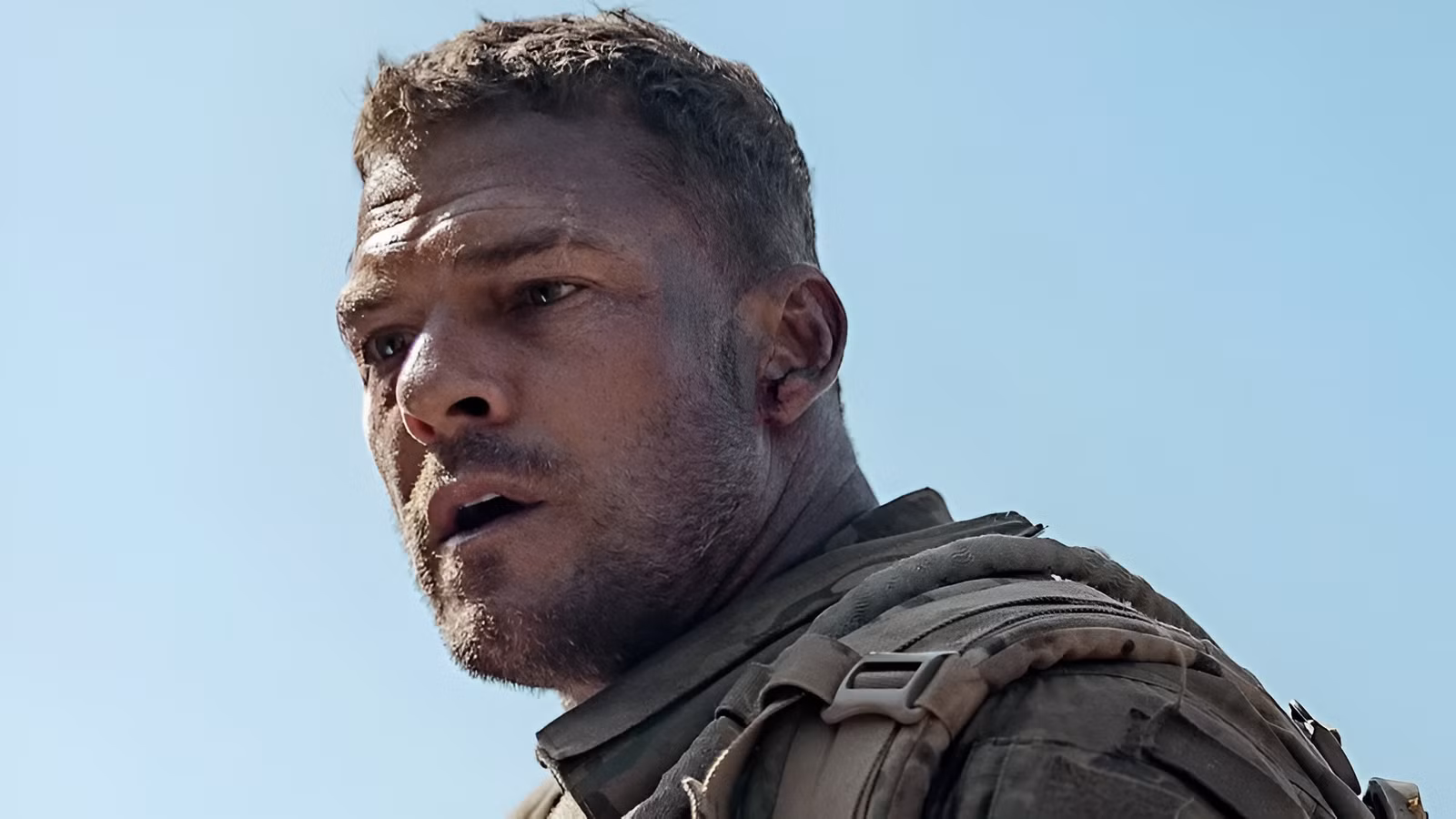 El nuevo thriller de ciencia ficción de Alan Ritchson se convierte oficialmente en la película número uno de Netflix este año