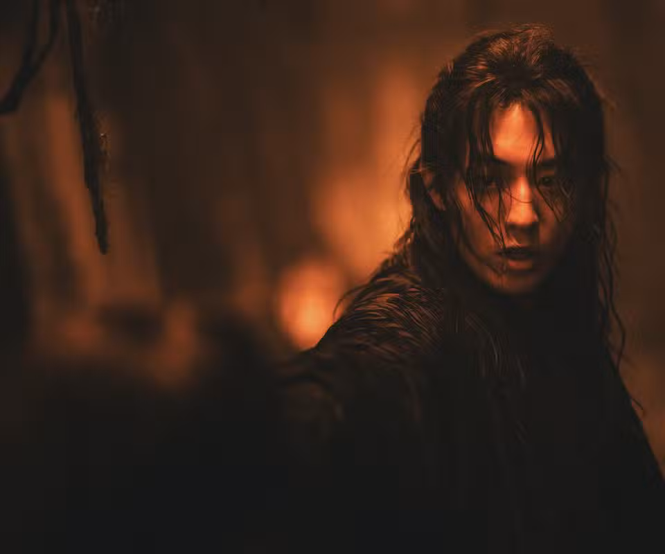 Drama de acción y fantasía oscura de Netflix El mundo espiritual de Gu-cheon del Palacio del Este