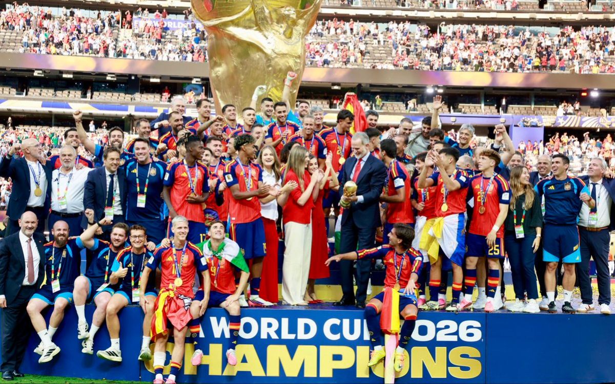 El rey Felipe VI felicita a La Roja: 'Han ganado el Mundial para toda España'