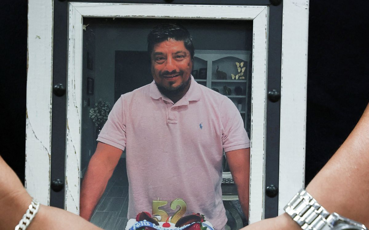 La familia del mexicano baleado por ICE sigue sin recibir el cuerpo