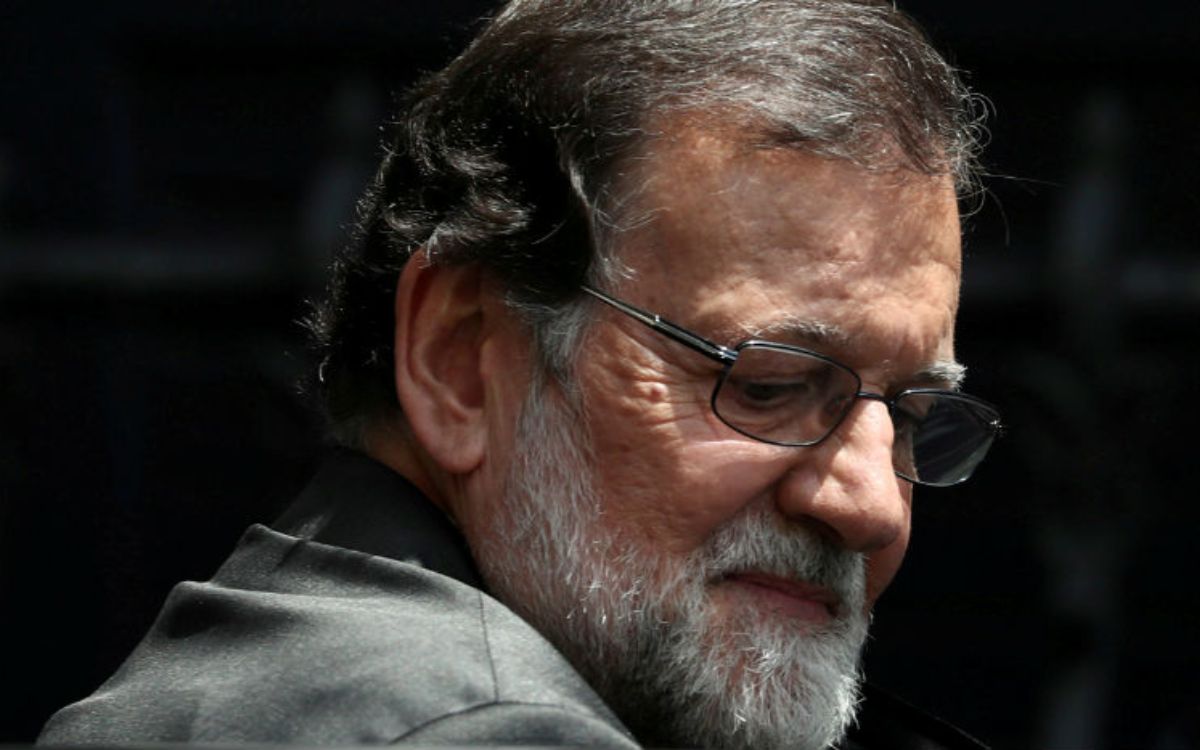 Mariano Rajoy, expresidente de España, dice que Francia juega "sin franceses"
