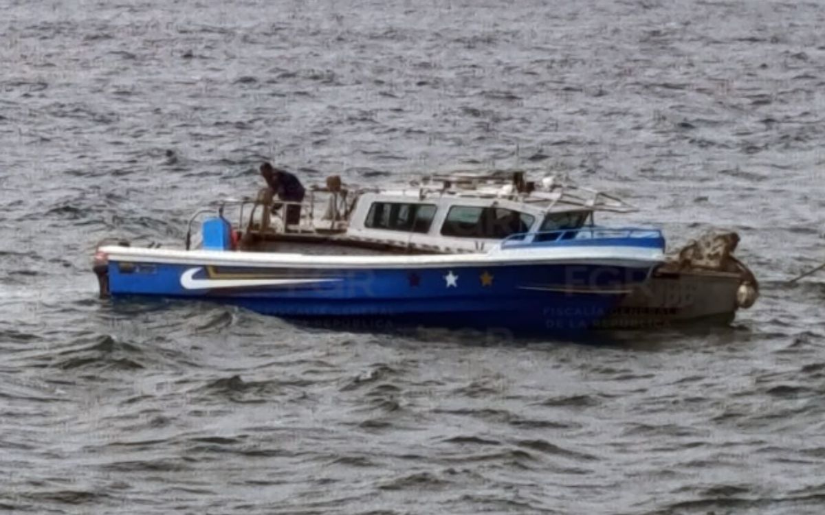Marina intercepta dos lanchas con 2.5 toneladas de cocaína