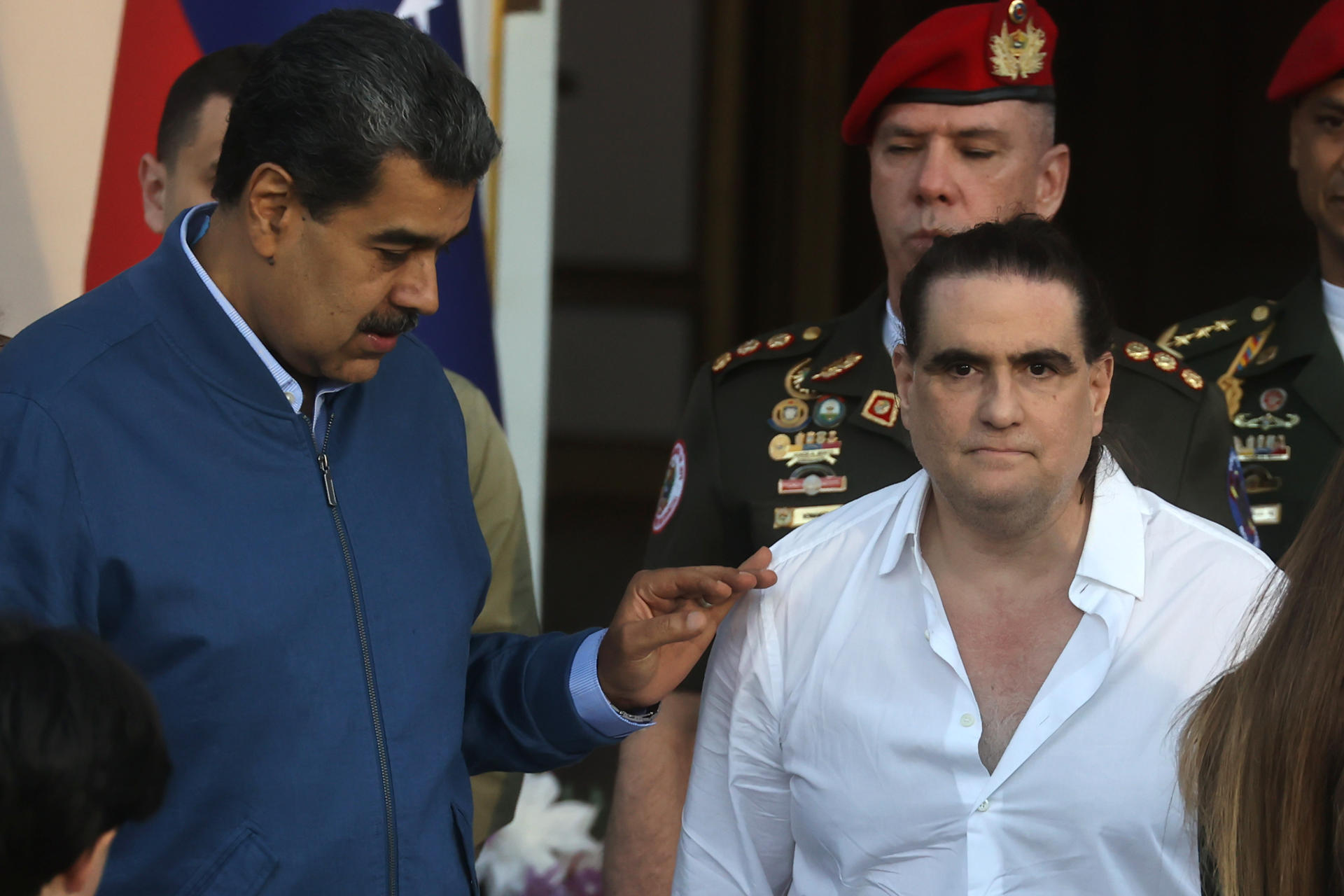 Ordenan a Maduro y Saab indemnizar a tres estadounidenses
