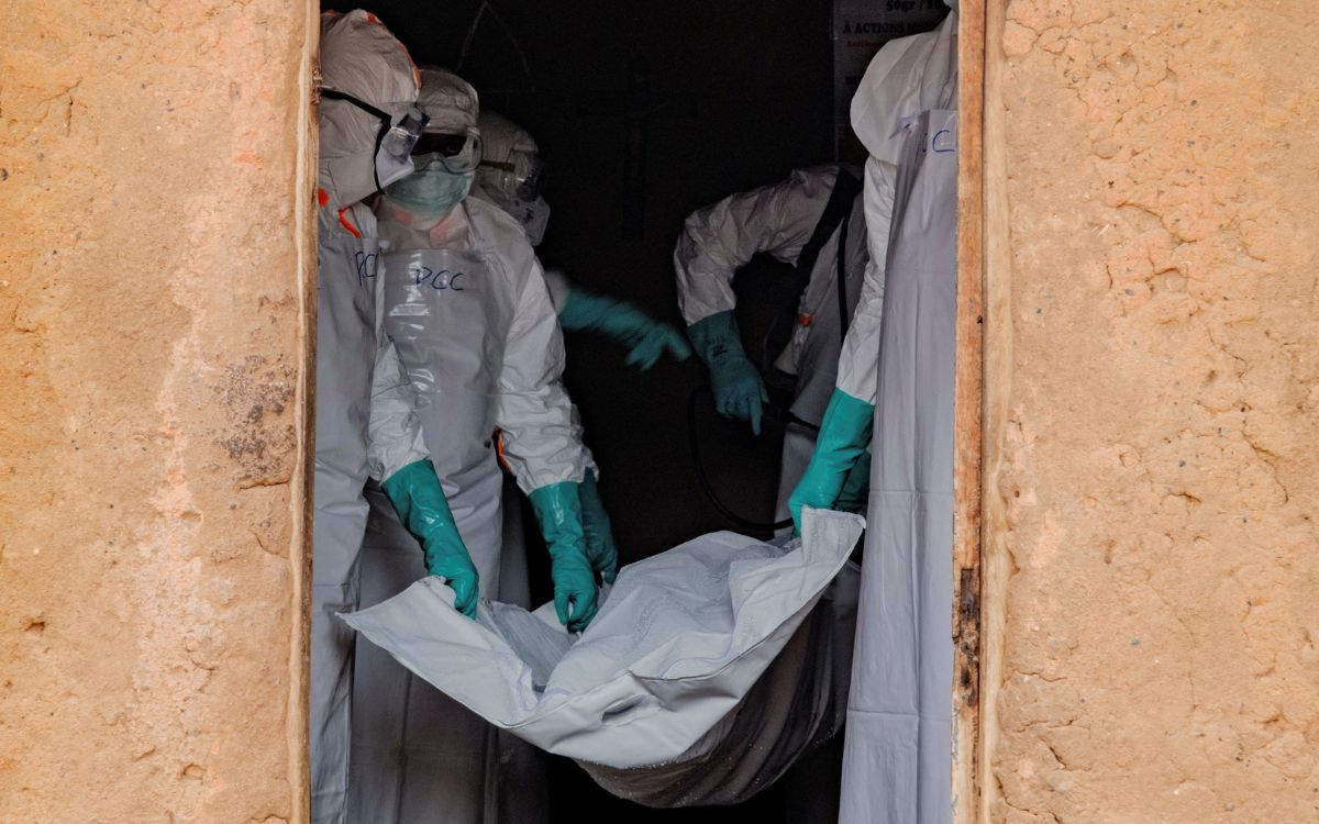Uganda declara el fin del brote de ébola tras 42 días