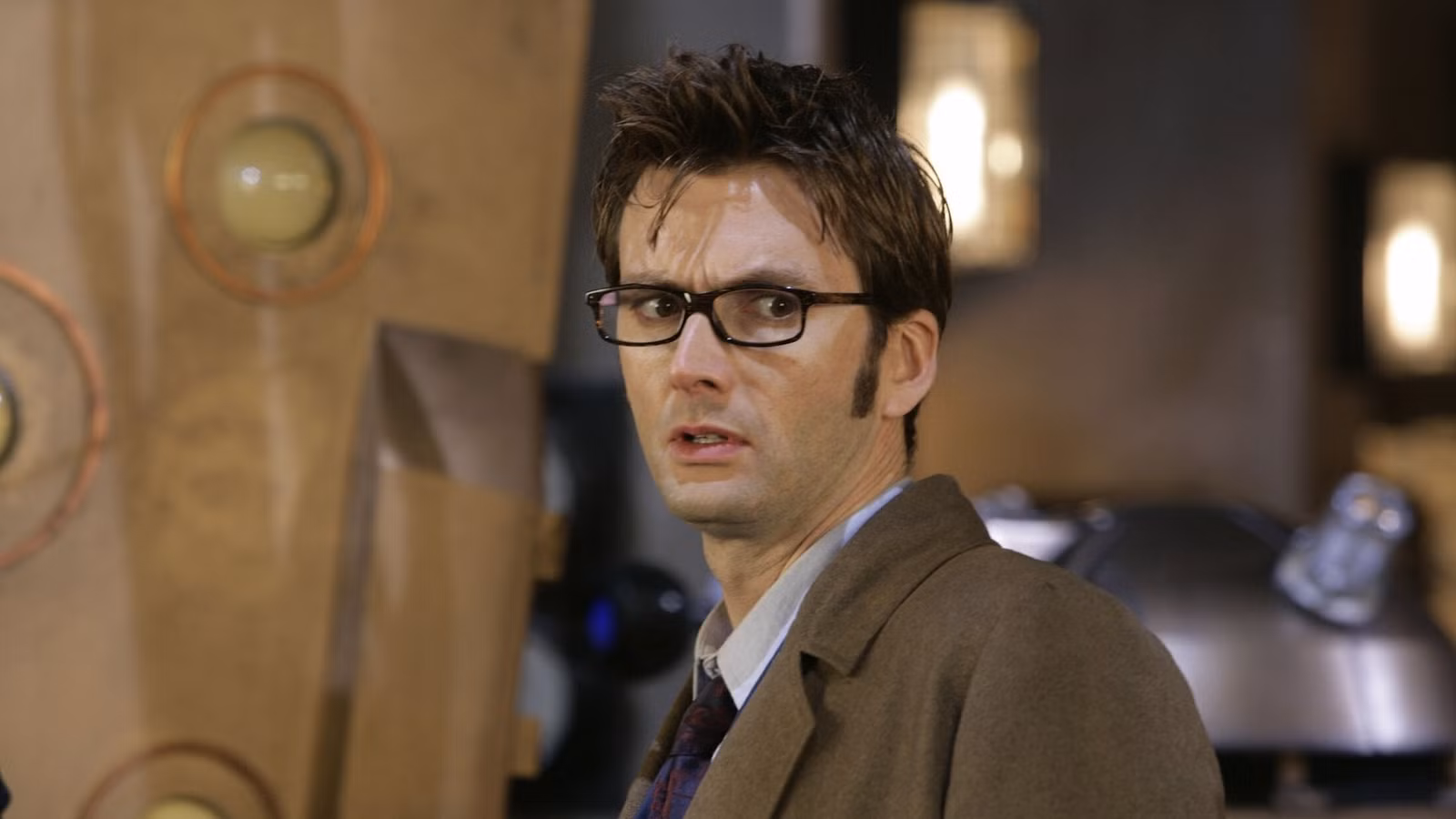 David Tennant se burla del regreso del médico de alto concepto: "Se necesita un gran presupuesto para hacer esto en la tele"