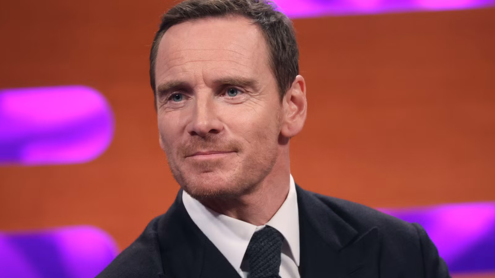 La nueva y valiente epopeya de ciencia ficción de Michael Fassbender se lanzará oficialmente anticipadamente
