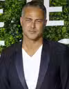 Foto en la cabeza de Taylor Kinney