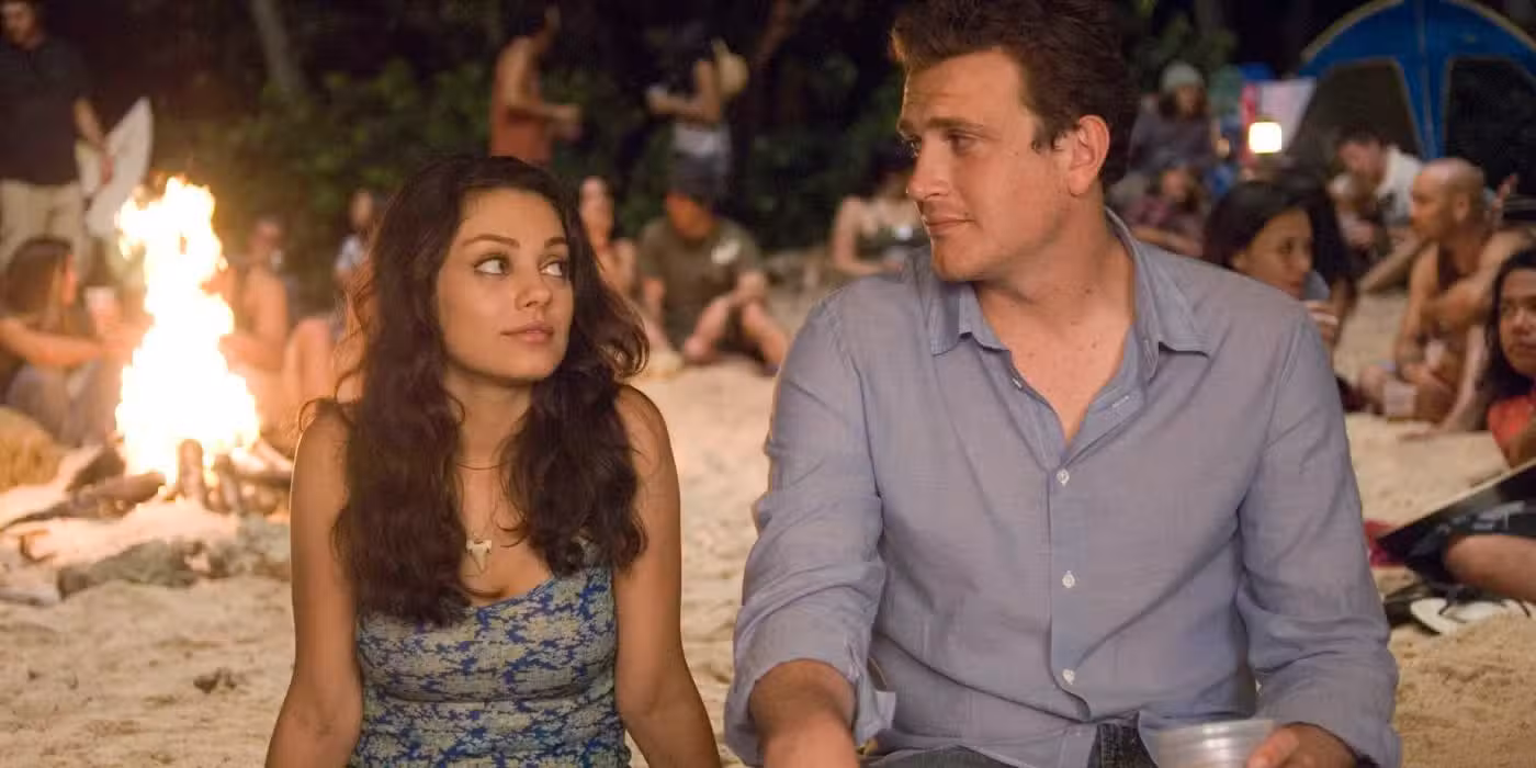 Mila Kunis y Jason Segel en Olvidando a Sarah Marshall