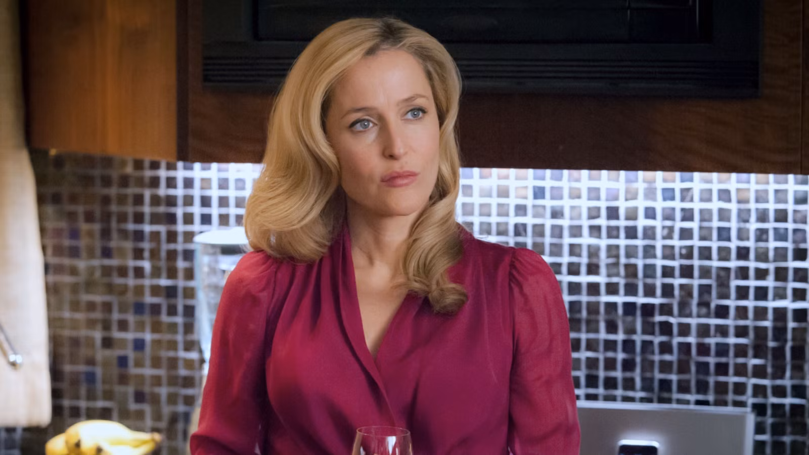 El papel de Gillian Anderson es razón suficiente para ver el thriller psicológico de 39 episodios de NBC