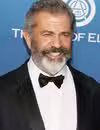 Foto de cabeza de Mel Gibson solo en los derechos de Norteamérica