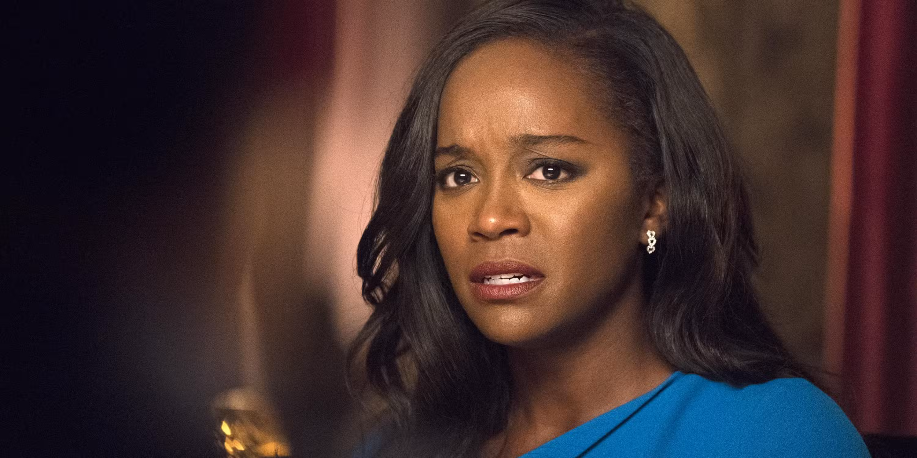 Michaela Pratt (Aja Naomi King) parece traicionada en Nueve perfectos desconocidos