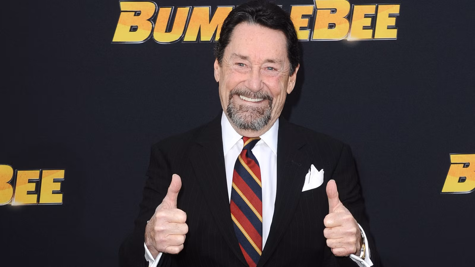 El papel final de Peter Cullen es tan épico como Optimus Prime