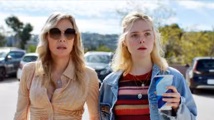 Michelle Pfeiffer y Elle Fanning en Margo tiene problemas de dinero