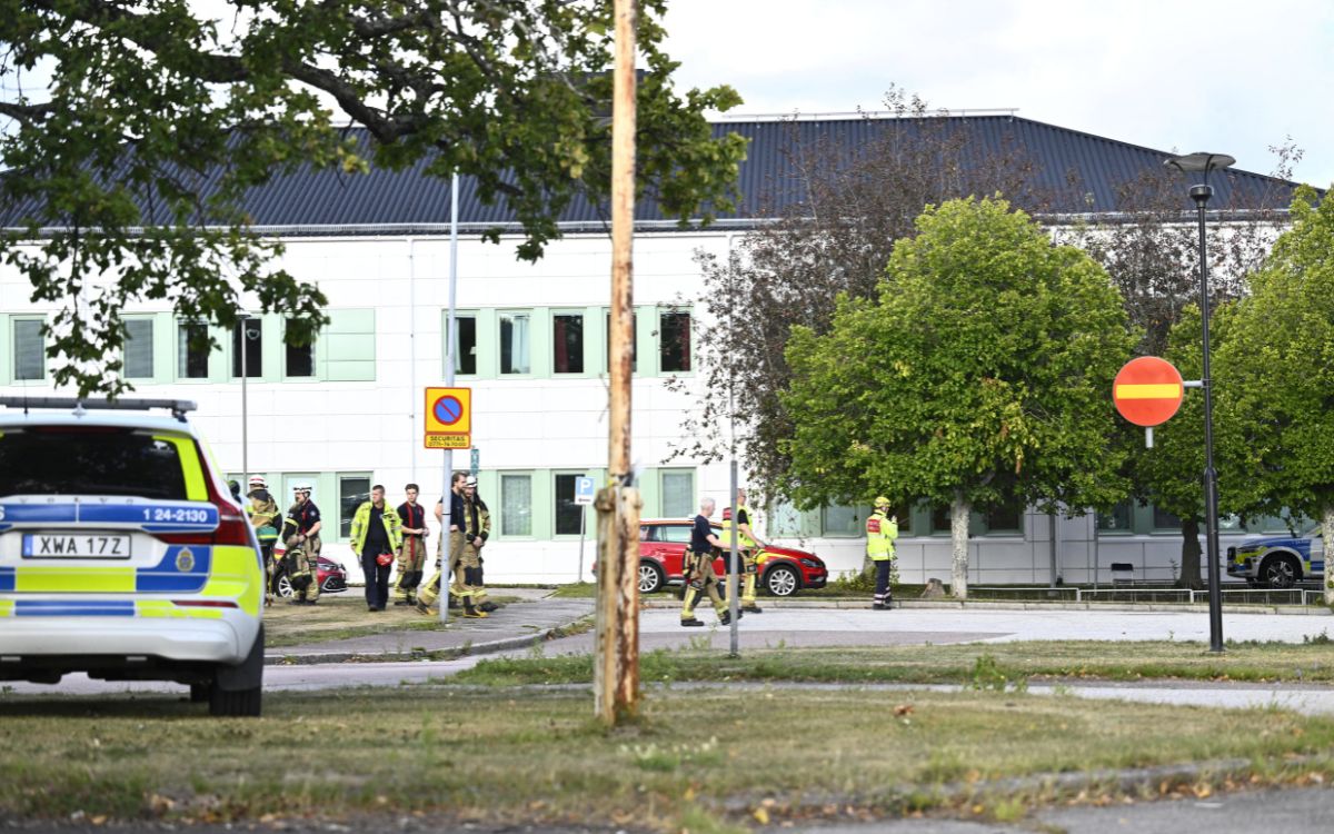 Ataque con espada en escuela de Suecia deja un muerto y tres heridos