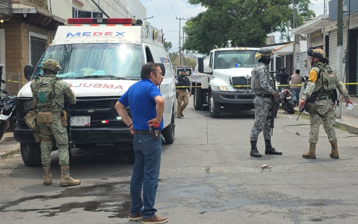 Explosión de pipa de gas deja varios lesionados e incendio en viviendas de Cuernavaca