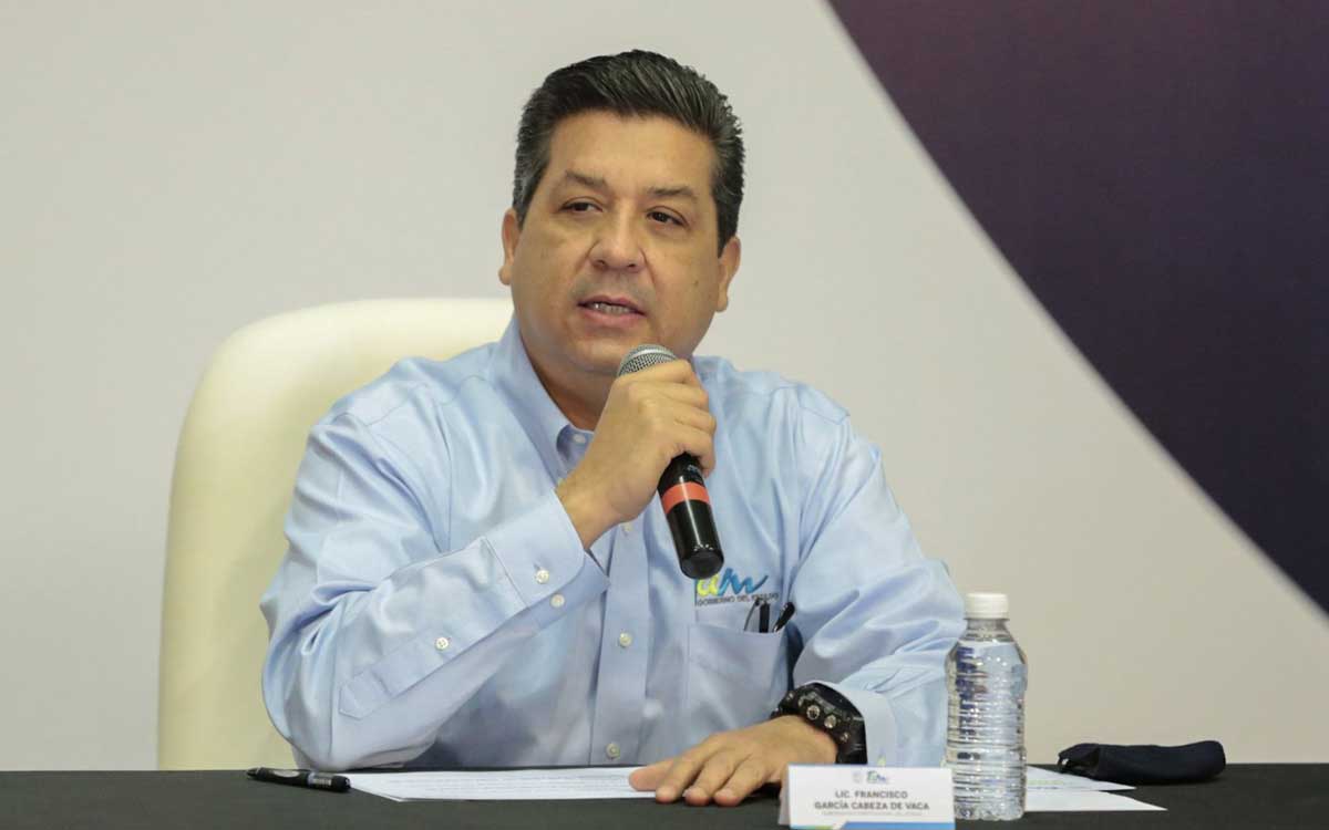 García Cabeza de Vaca se destapa para 2030 y acusa persecución política