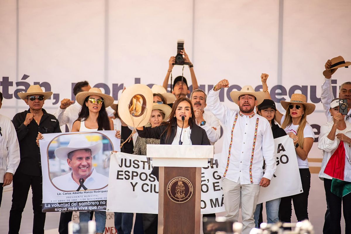 Grecia Quiroz advierte que buscan llevarla a prisión