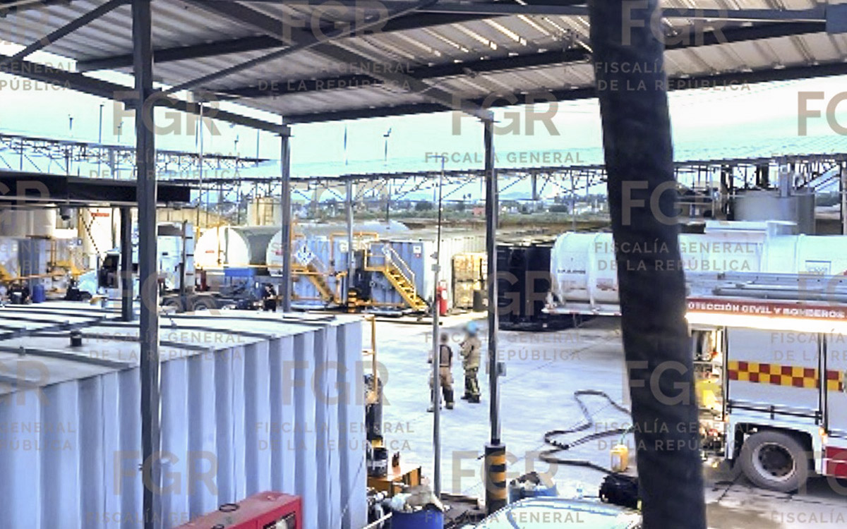 Jalisco: Aseguran combustible, tractocamiones y pipas en presunto centro de huachicol