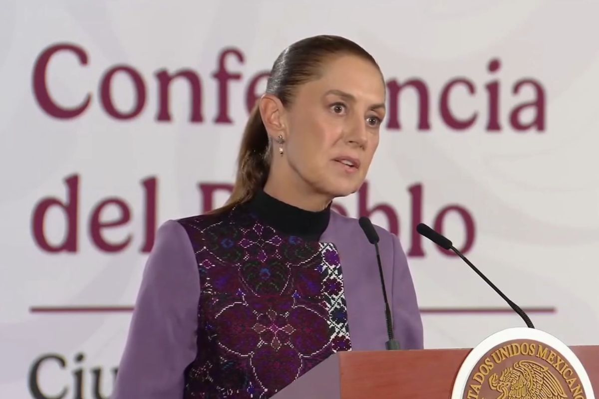Sheinbaum busca prohibir doble nacionalidad a presidentes y gobernadores