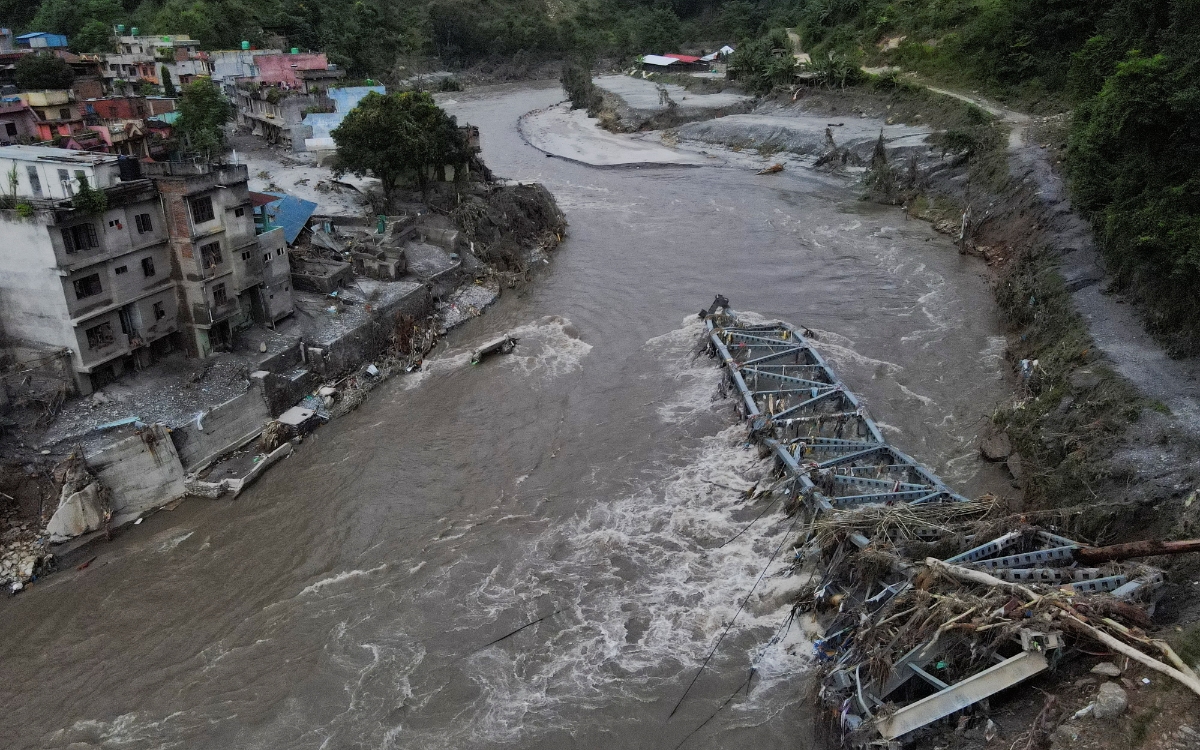 Tragedia en Nepal: 2,500 desaparecidos, 550 muertos y el miedo a una nueva riada